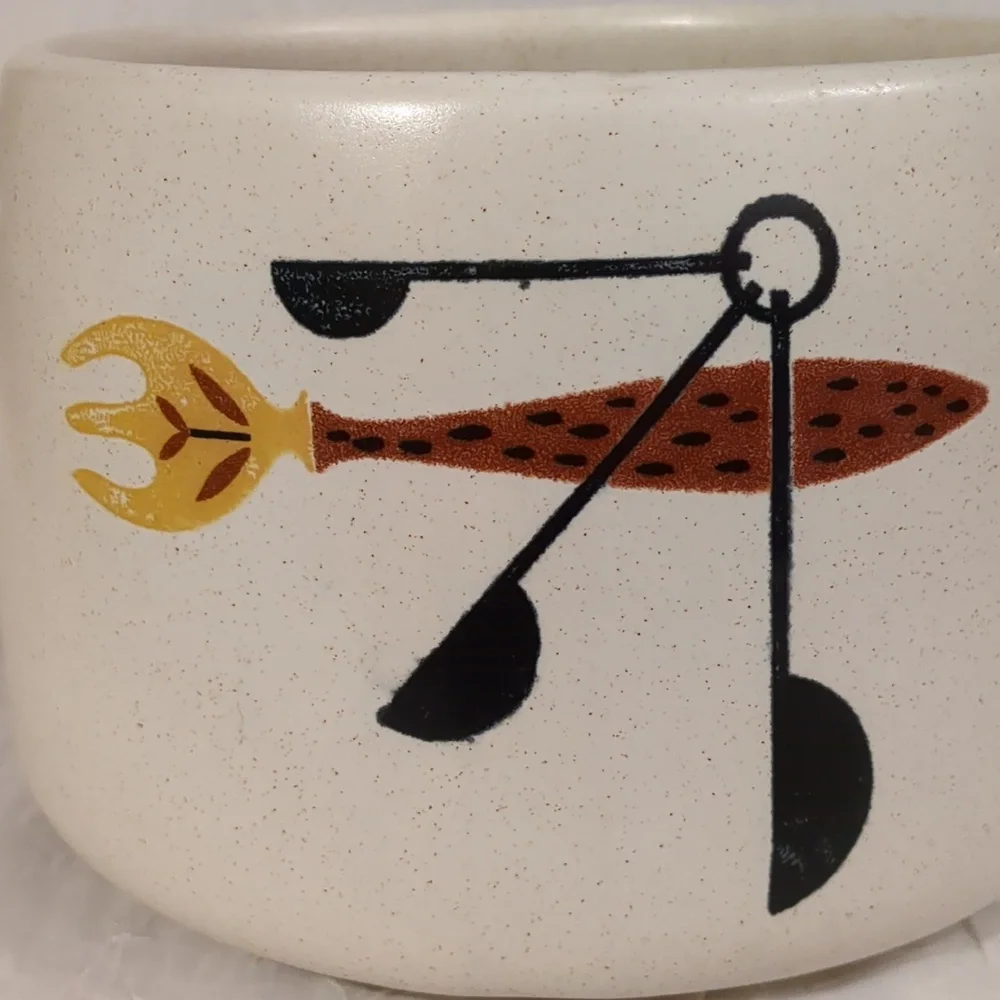 West Bend Bean Pot MCM Stoneware Ceramic With Lid Vtg Mid-Century 60s Kitsch